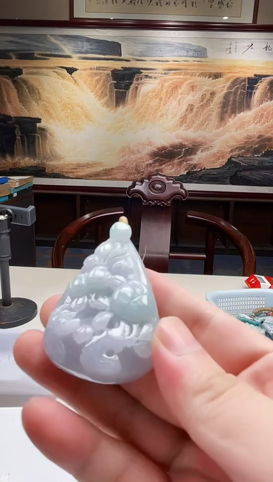 翡翠未镶嵌吊坠(不含链)71