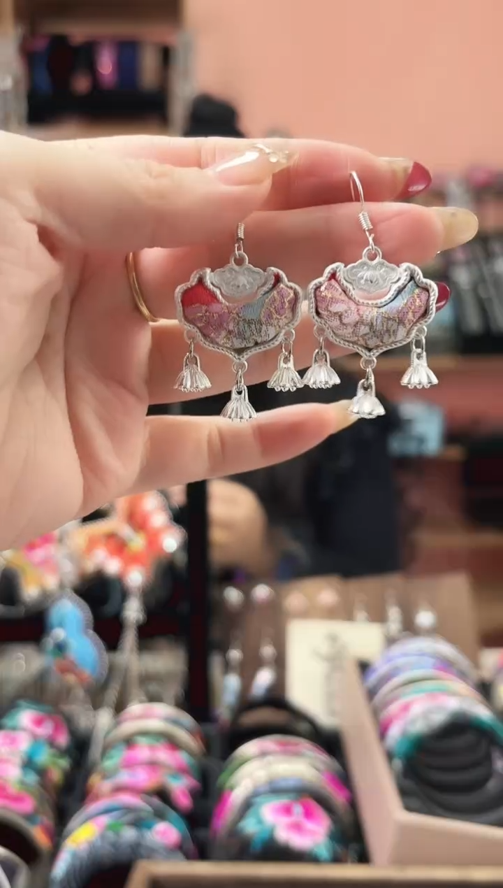 织绣艺枝独绣手工饰品28