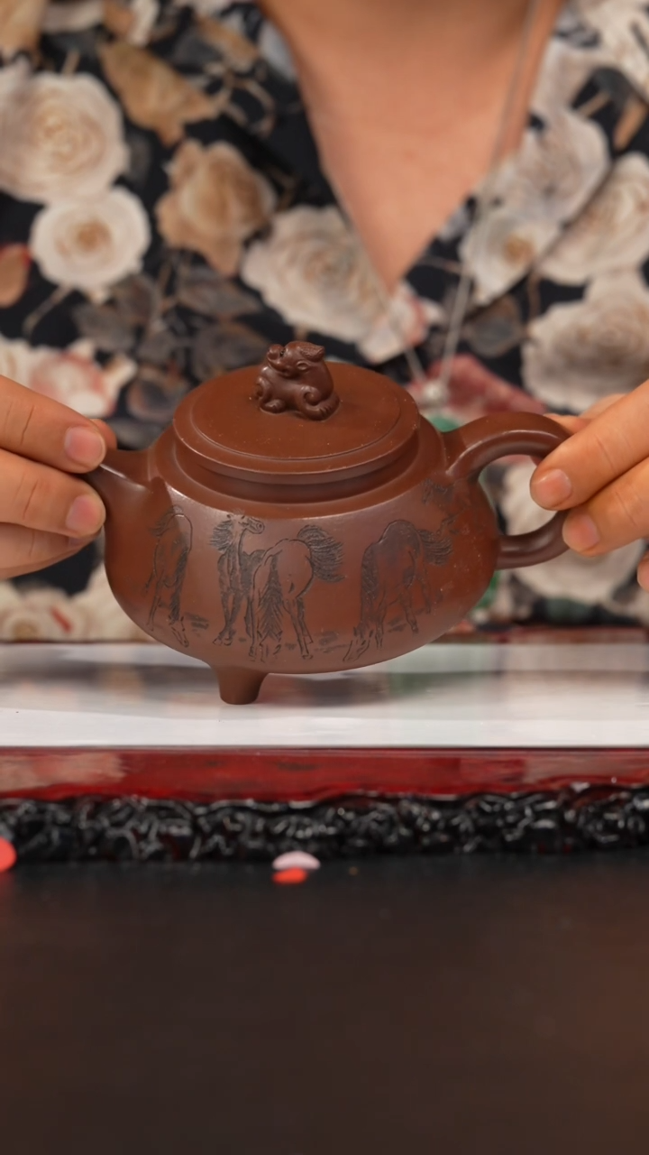 茶壶紫砂55 三足祥狮,CYP,紫泥