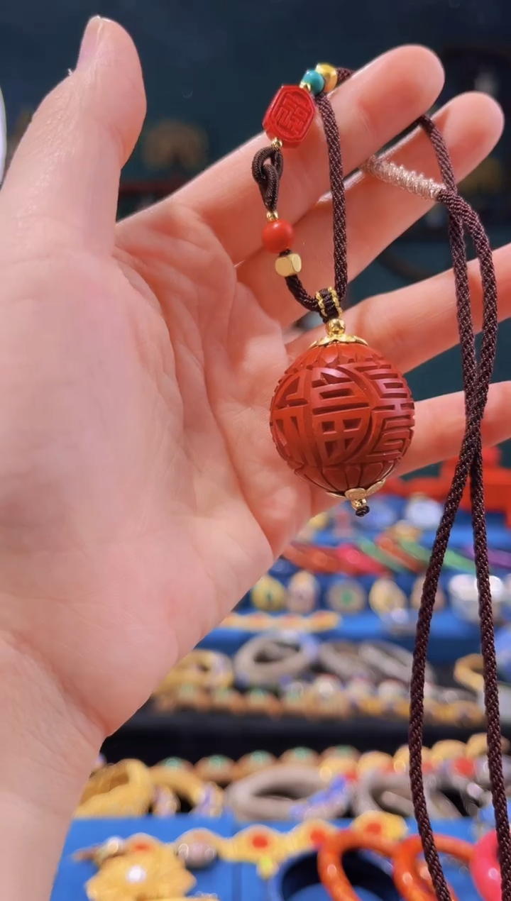 【闪购商品】非遗绝技 雕漆吊坠 福