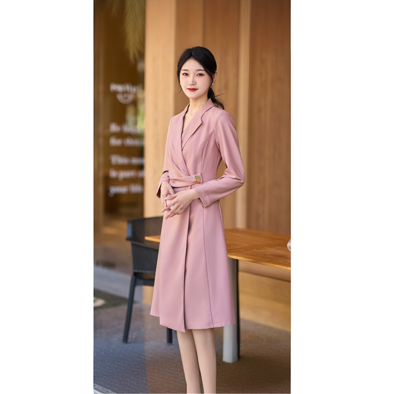 米思阳春季高级感气质修身连衣裙褶皱亮线收腰小众裙子5Y23CL2747