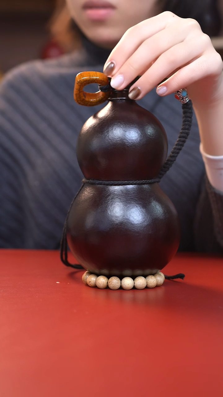 006手工大漆酒葫芦，牛角塞