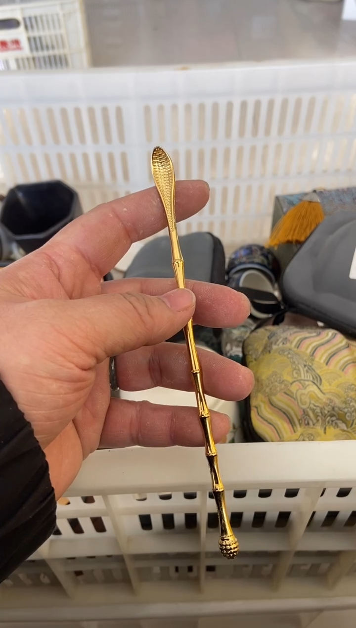杯无运费险有瑕疵的摄影的产品有使用过的痕迹有点脏介意勿拍