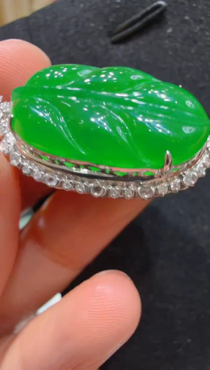 吊坠(不含链)18K金镶嵌翡翠多样性团购发一件