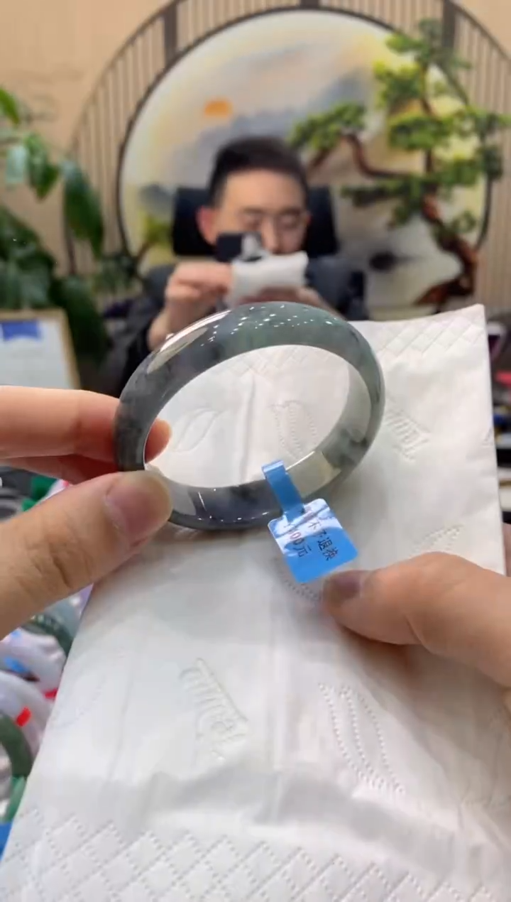 【闪购商品】翡翠手镯未镶嵌000009220