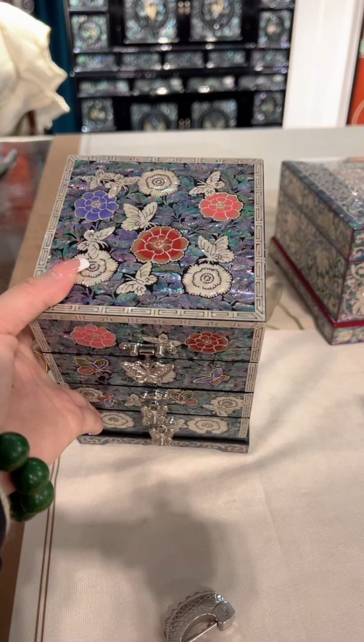 【闪购商品】白边黑底.弘贝雅螺钿漆器文化馆 