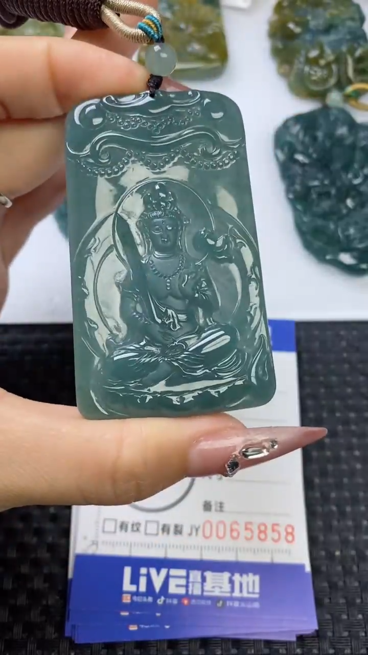 【闪购商品】翡翠颈饰未镶嵌11111111111111111