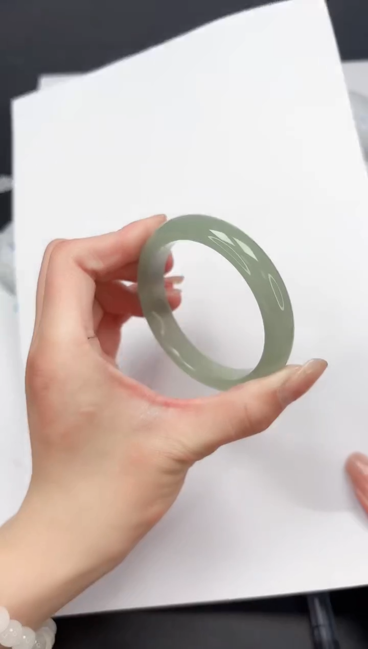 【闪购商品】石英质玉手镯未镶嵌A304-56.9