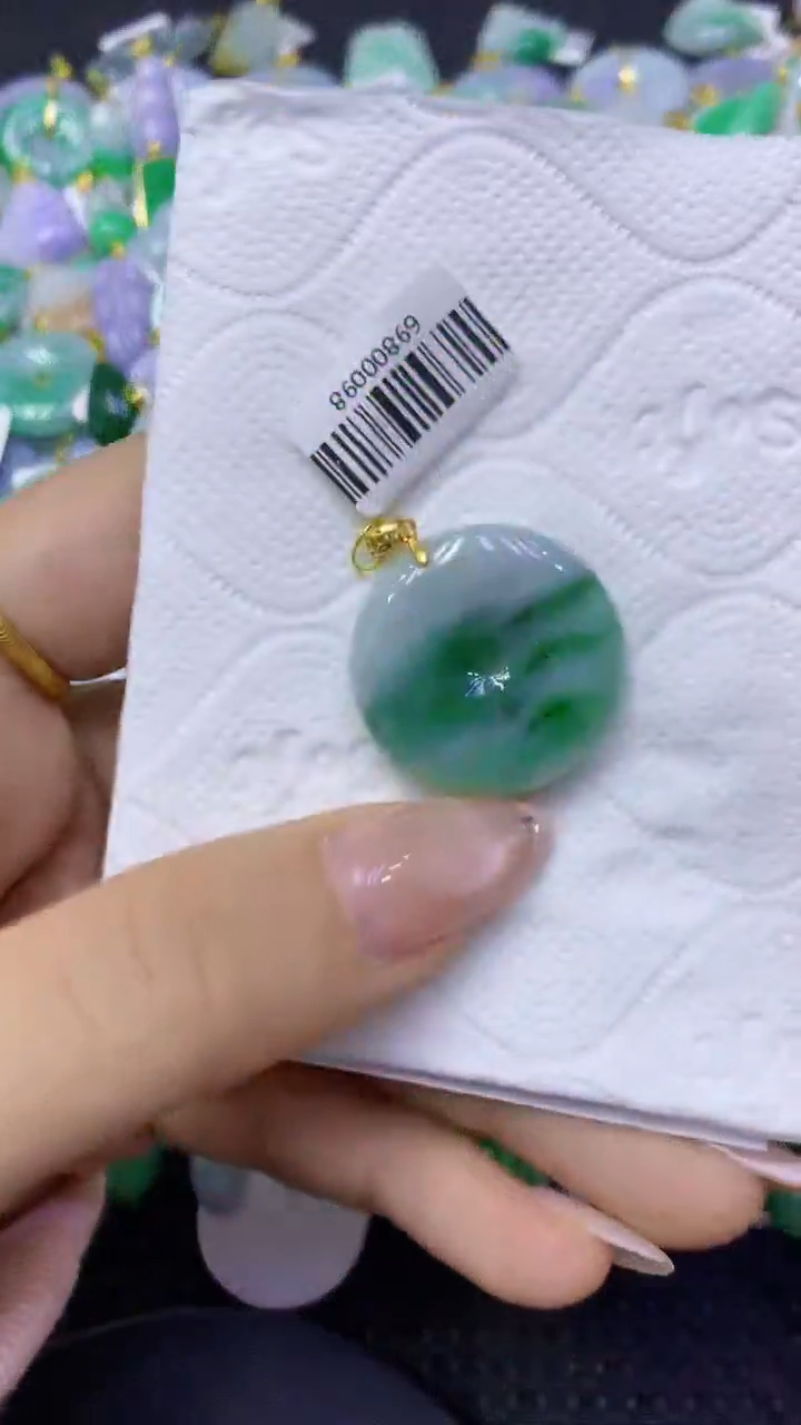 颈饰未镶嵌翡翠天然缅甸翡翠A货