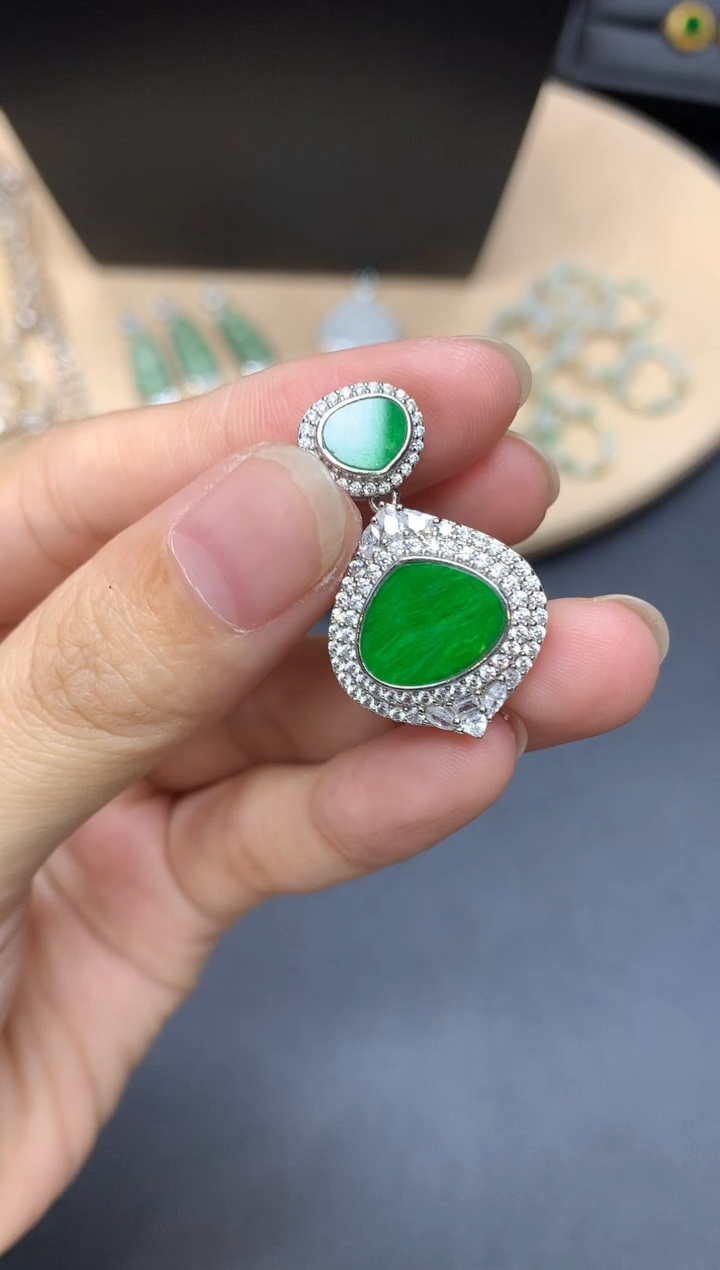 【闪购商品】翡翠吊坠(不含链)银S925镶嵌无事牌【多样性发其一】