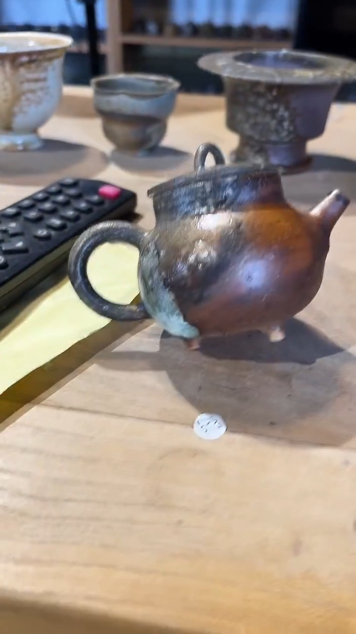 壶1号容量100-110ML 陶泥有鼓包