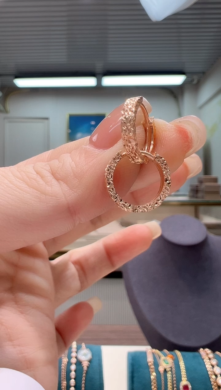 【闪购商品】18K金耳饰碎碎冰圈圈耳环K红