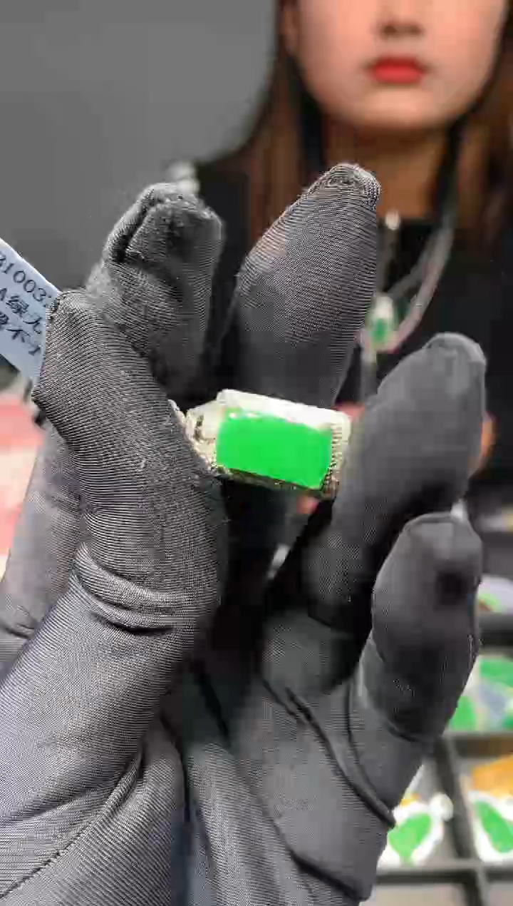 【闪购商品】定制翡翠未镶嵌22定制翡翠-多样性发货（发其一）