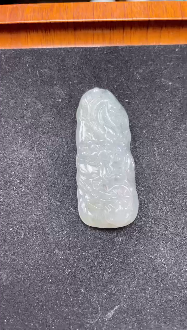 【闪购商品】翡翠颈饰未镶嵌龙