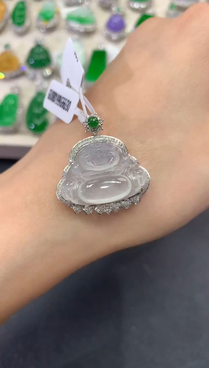 【闪购商品】翡翠吊坠(不含链)18K金镶嵌q71      