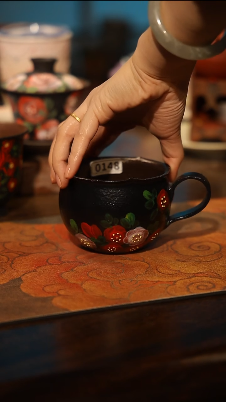 陶瓷景德镇高温釉下彩手工手绘款式