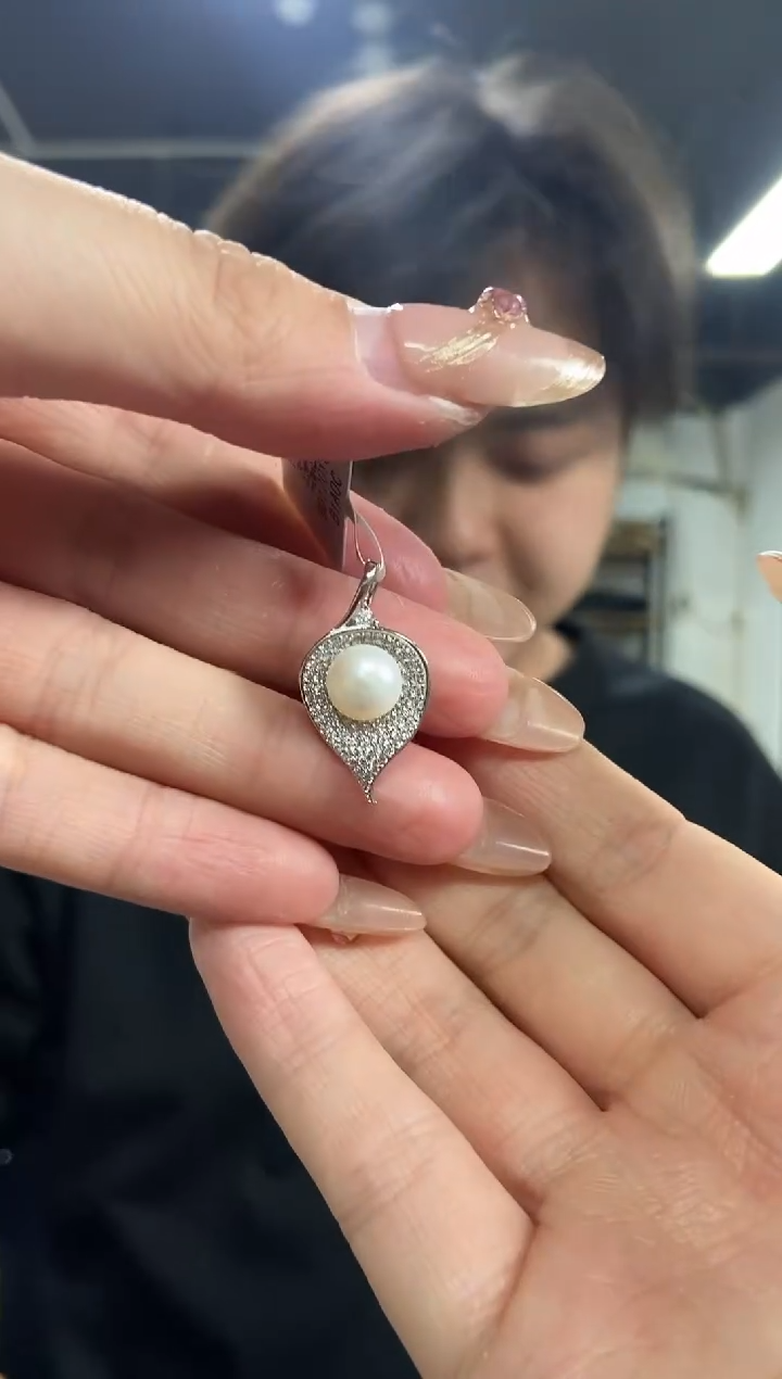 【闪购商品】淡水珍珠吊坠(不含链)未镶嵌多样性发其一颜色微差