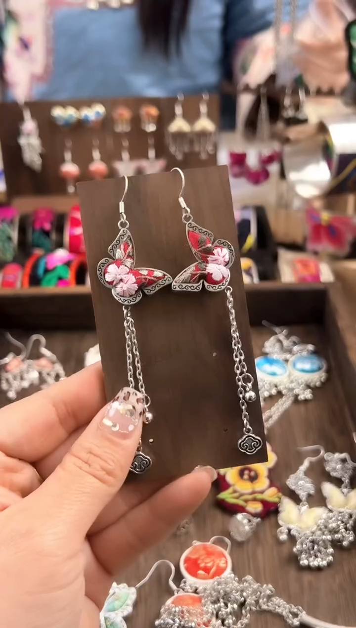 【闪购商品】织绣民族风老绣饰品315