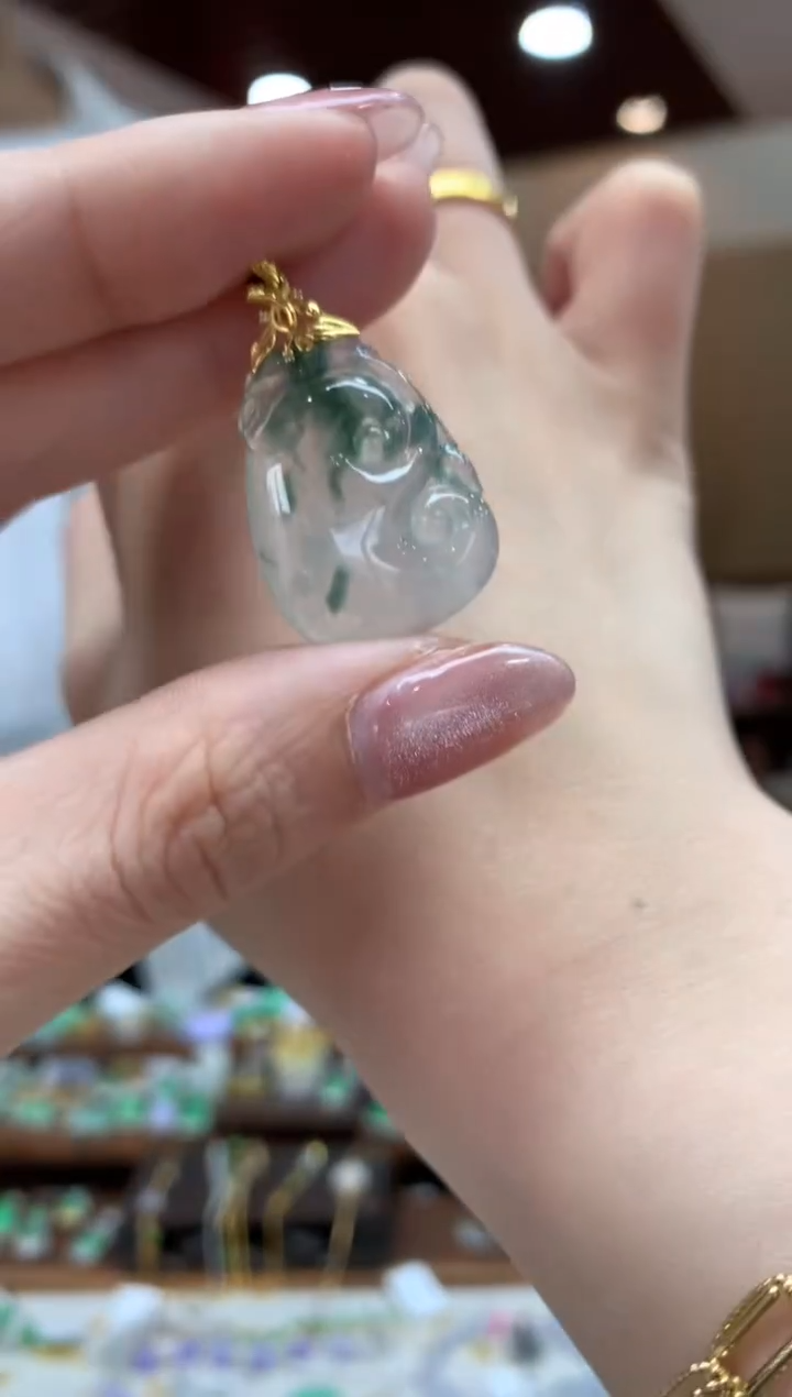 翡翠18K金镶嵌吊坠(不含链)如意