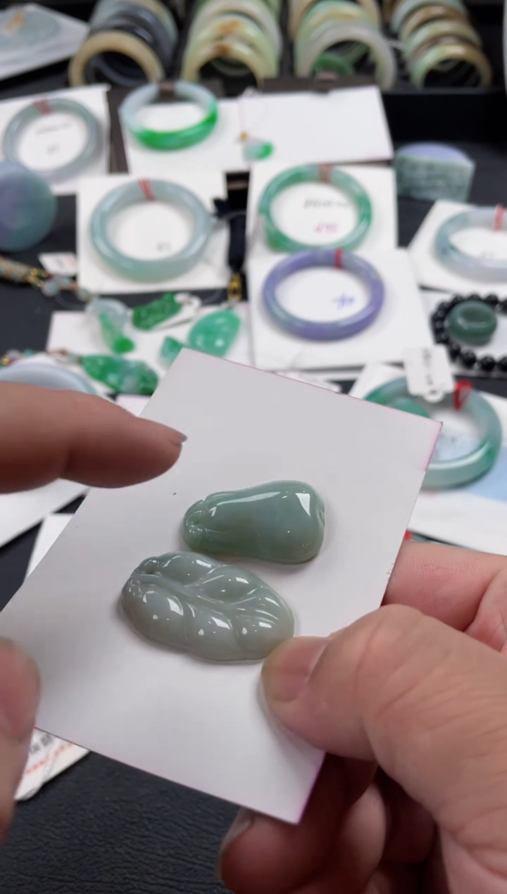 【闪购商品】翡翠颈饰未镶嵌吊坠