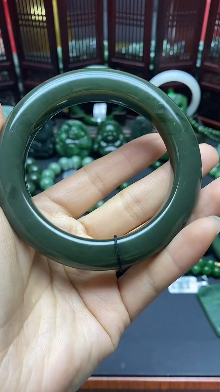 【闪购商品】和田玉手镯未镶嵌1