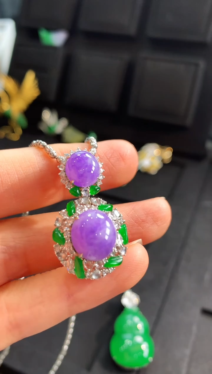 【闪购商品】翡翠吊坠(不含链)18K金镶嵌吊坠