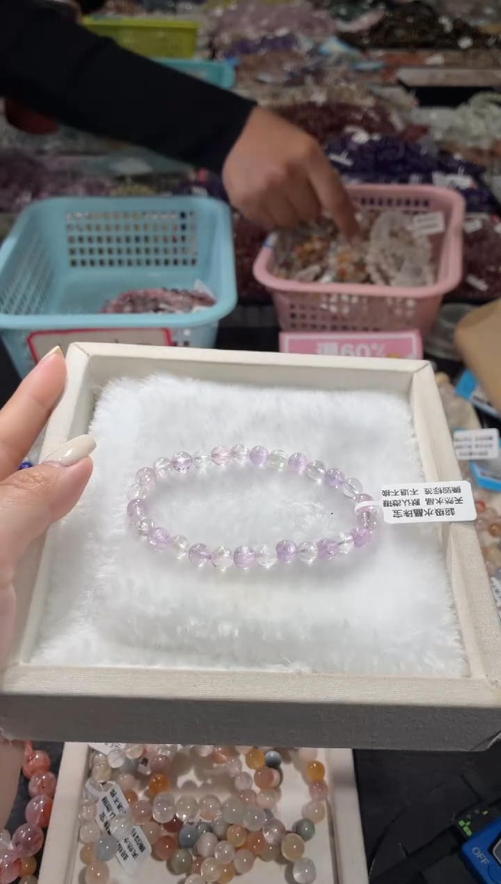 未镶嵌锂辉石彩锂辉183号 多样性发一W   6+