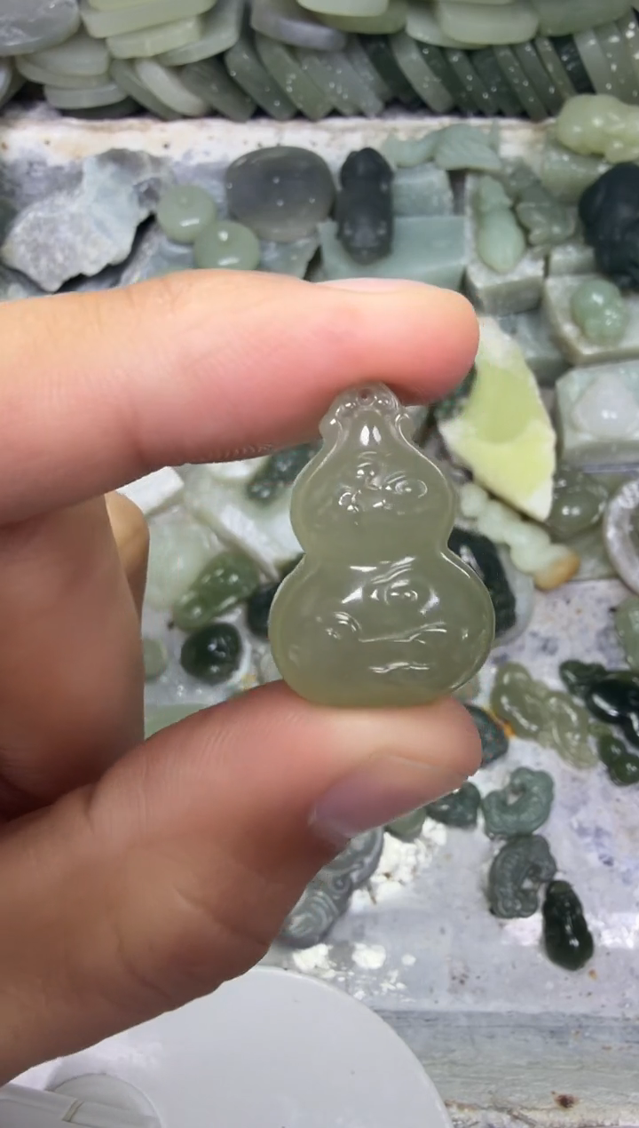 颈饰未镶嵌和田玉葫芦