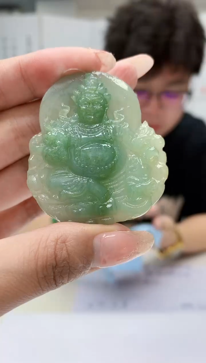 【闪购商品】定制翡翠未镶嵌4688MM-毛货挂件93