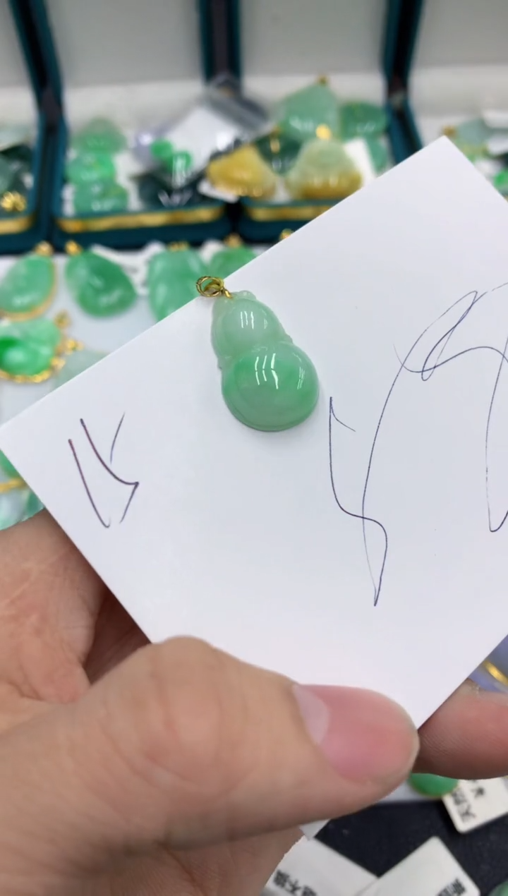 【闪购商品】翡翠颈饰18K金镶嵌号链接11111