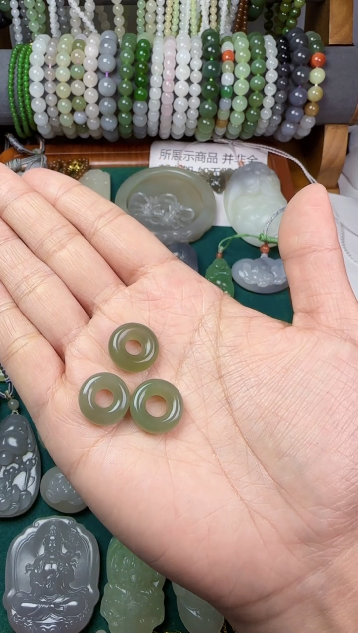 【闪购商品】和田玉无未镶嵌圆环多样性发其一