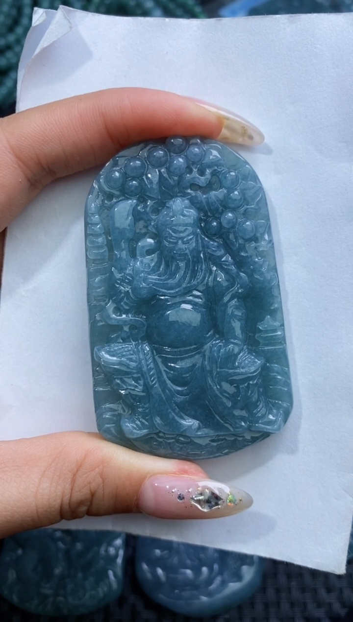 【闪购商品】翡翠颈饰未镶嵌          