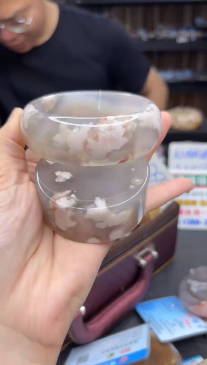 【闪购商品】石英质玉手镯未镶嵌813（62圈赠送镯心）