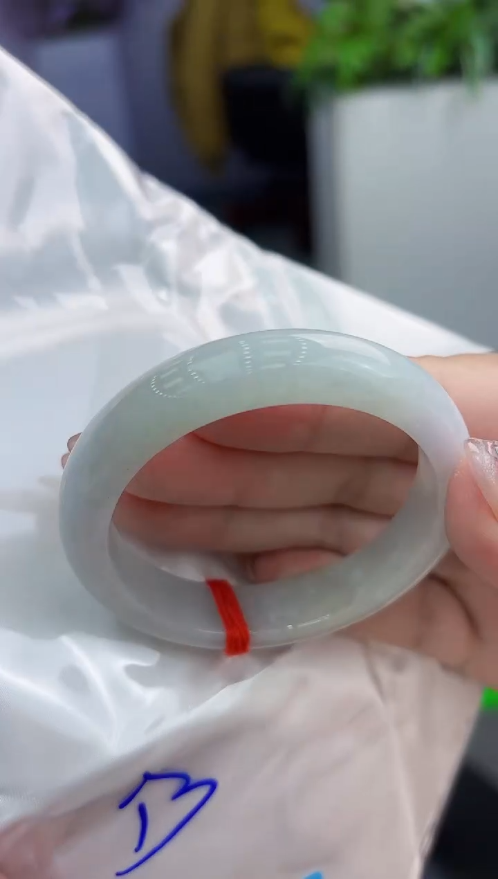 【闪购商品】翡翠手镯未镶嵌翡翠手镯