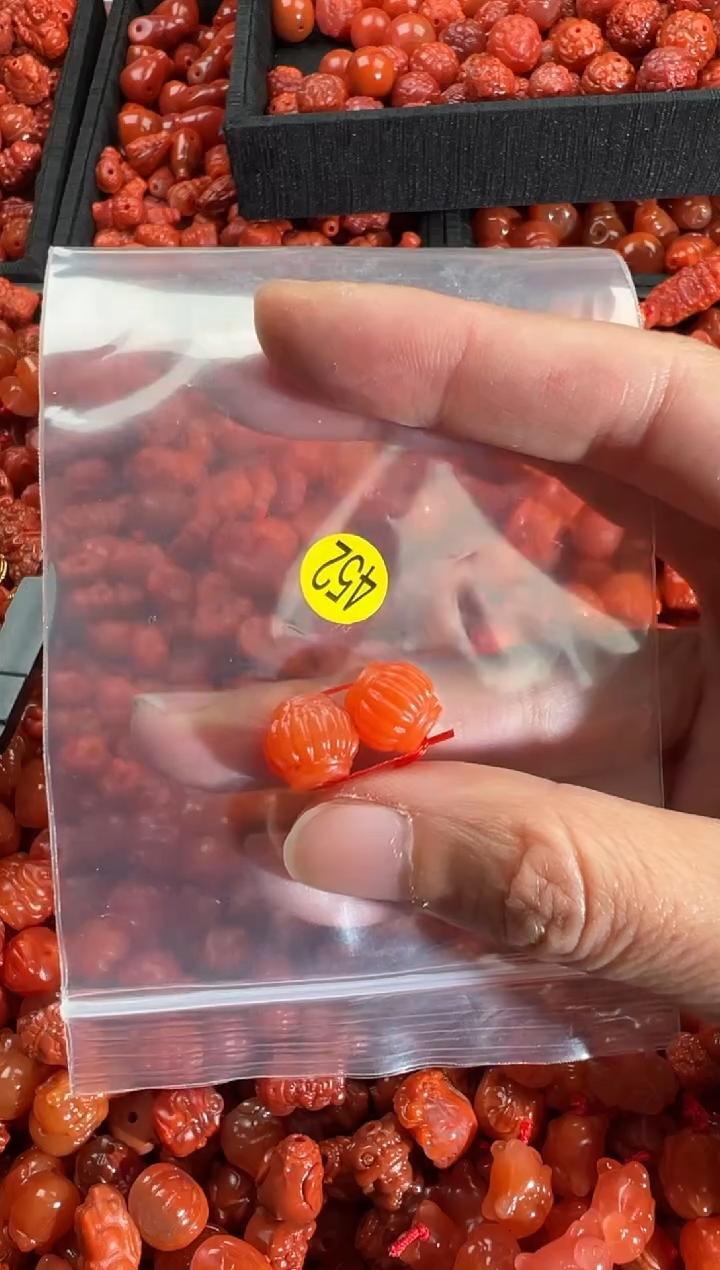 【闪购商品】南红玛瑙颈饰未镶嵌1