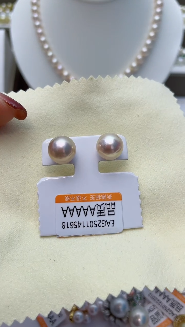 【闪购商品】淡水珍珠耳饰18K金镶嵌W22