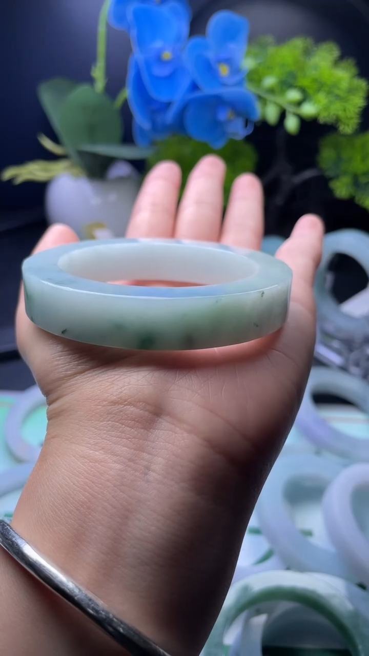 定制翡翠手镯未镶嵌翡翠手镯定制