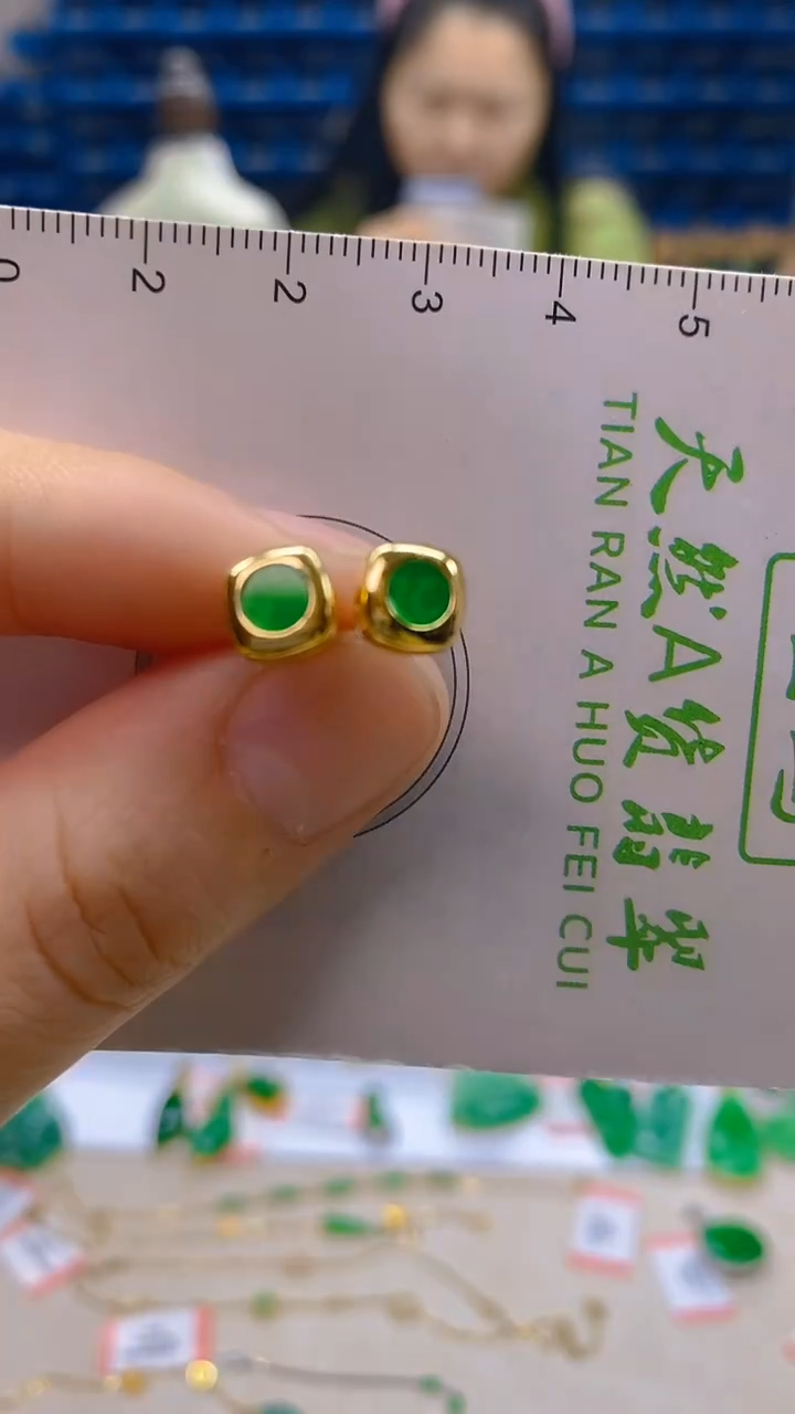 颈饰未镶嵌翡翠新号开播 全场乱卖