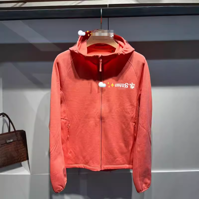 可隆女款连帽外套JK-JJW23-212