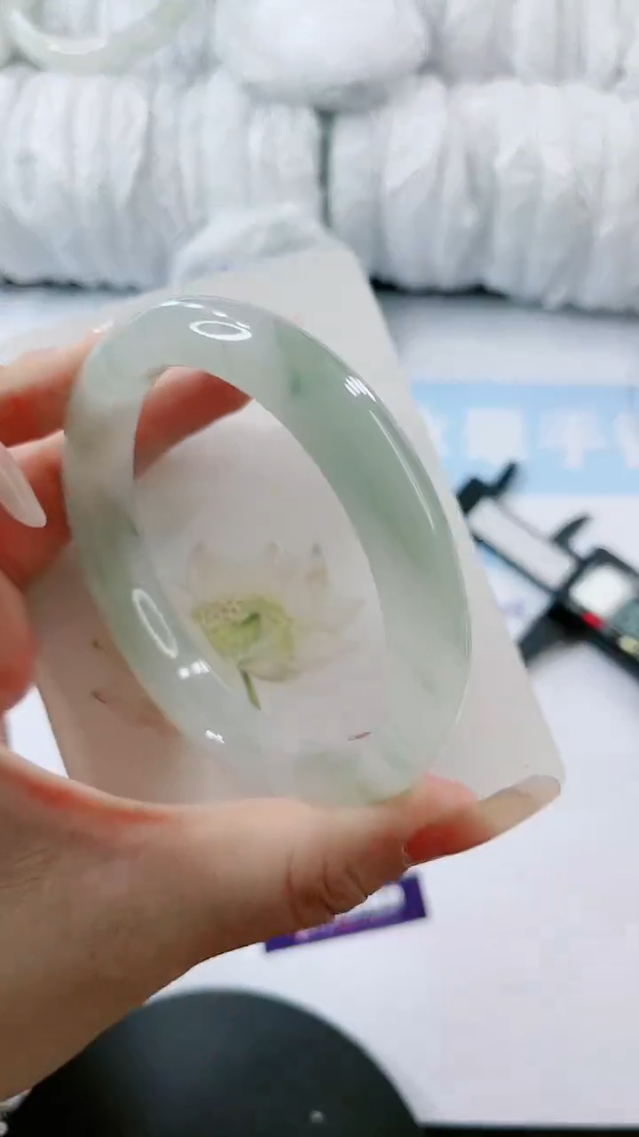 【闪购商品】石英质玉手镯未镶嵌多样性发货L707