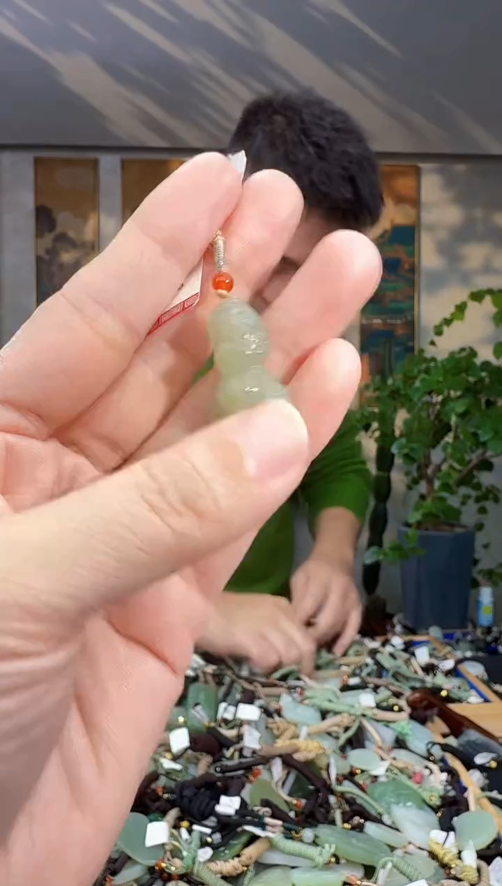 未镶嵌和田玉挂件拍一发一