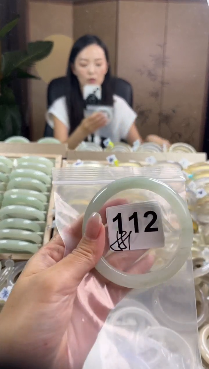 手镯玛瑙/玉髓未镶嵌天山翠默认微抠112
