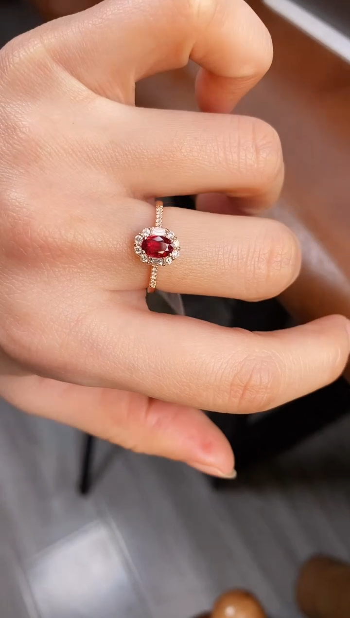 【闪购商品】红宝石戒指18K金镶嵌主石57分