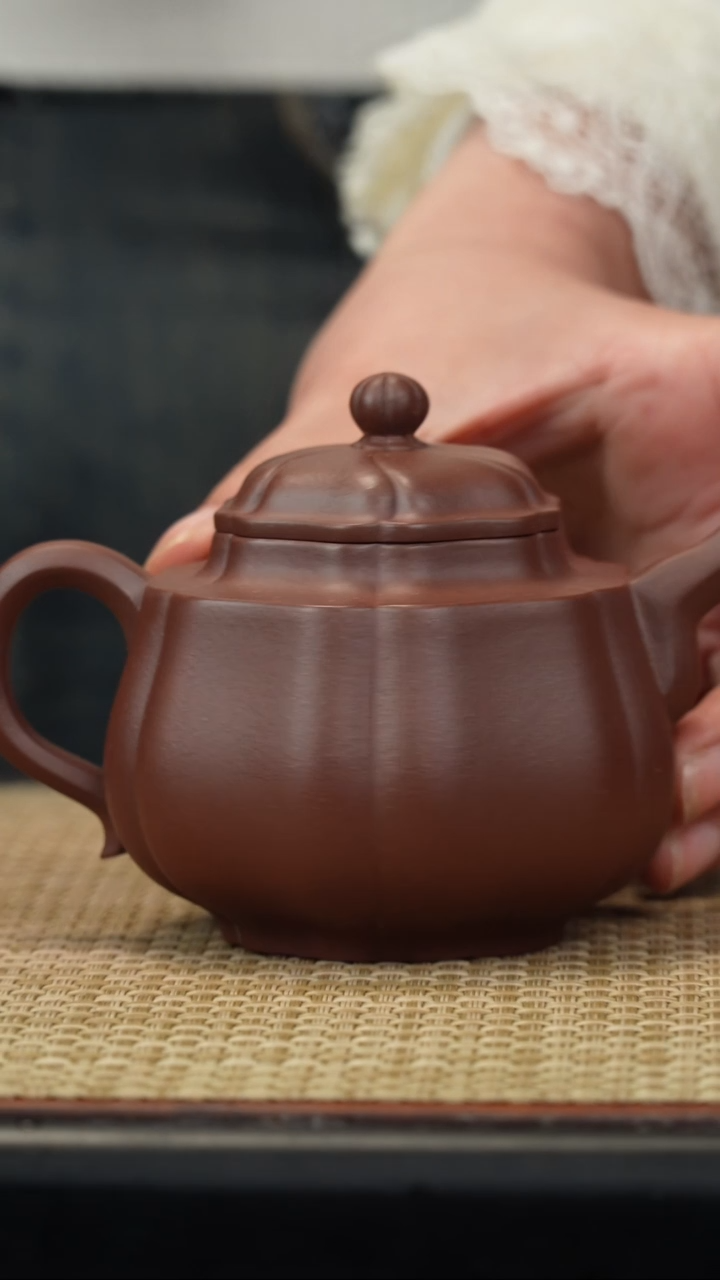 【闪购商品】紫砂茶壶底槽清筋纹风谣170c