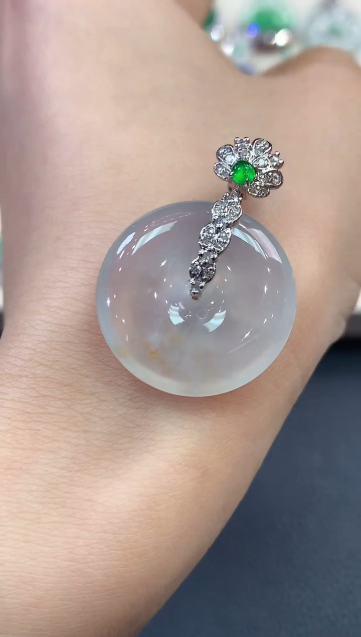 【闪购商品】翡翠吊坠(不含链)18K金镶嵌B86  