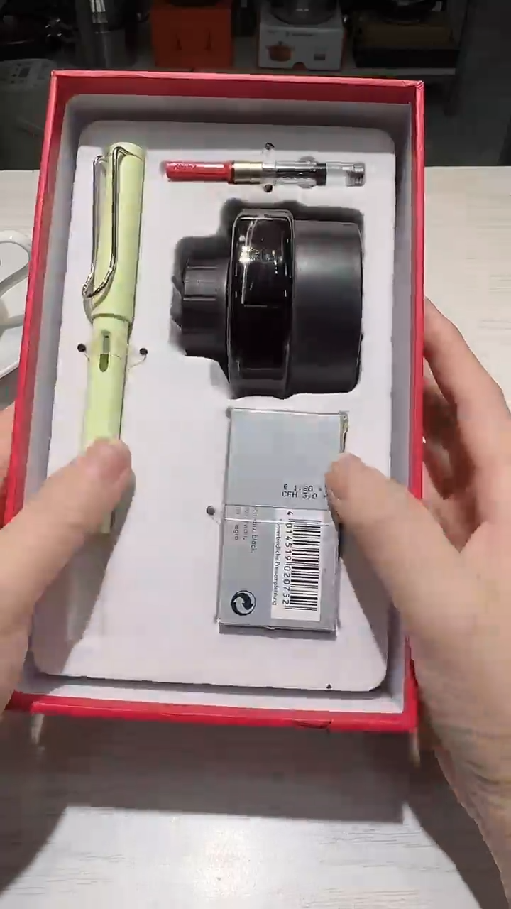 瓷片生活的本意就是开心@@1