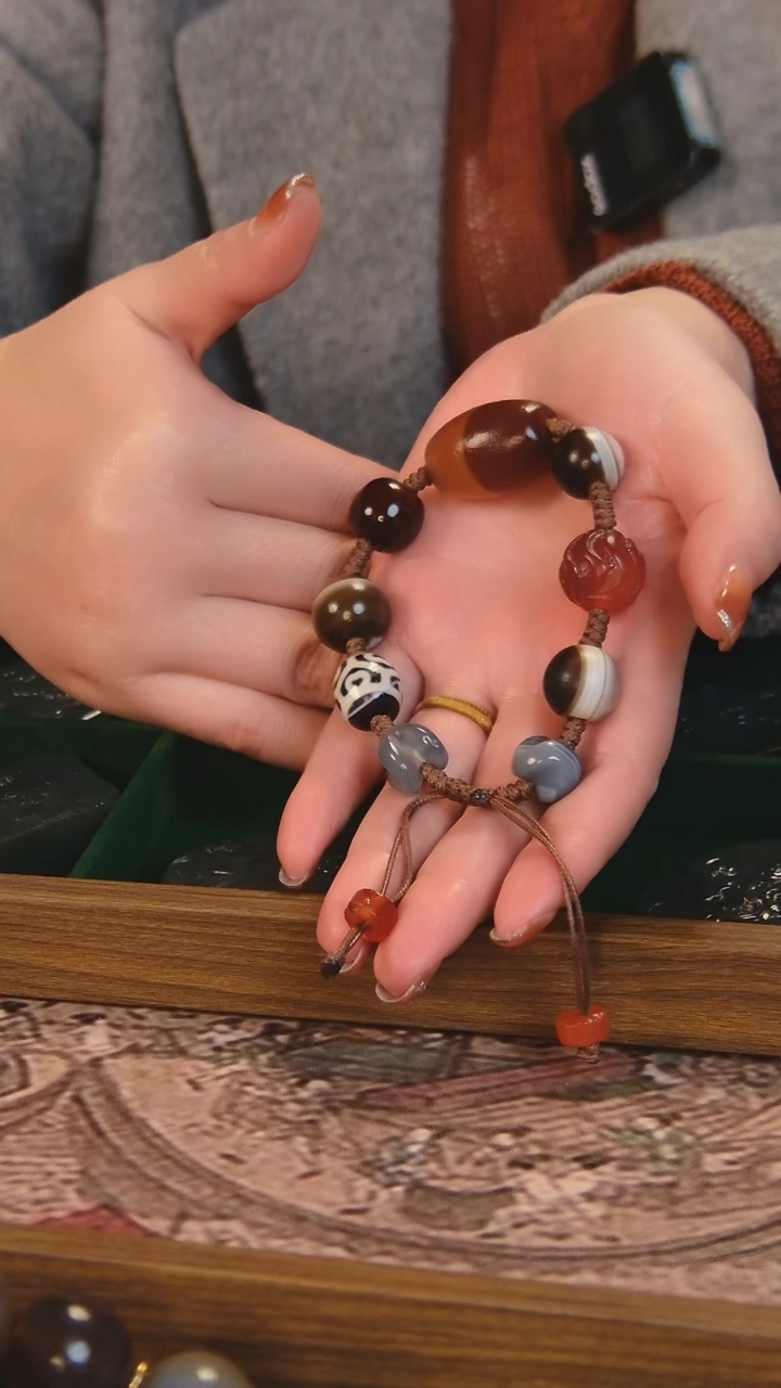 【闪购商品】玛瑙/玉髓手链合金手链