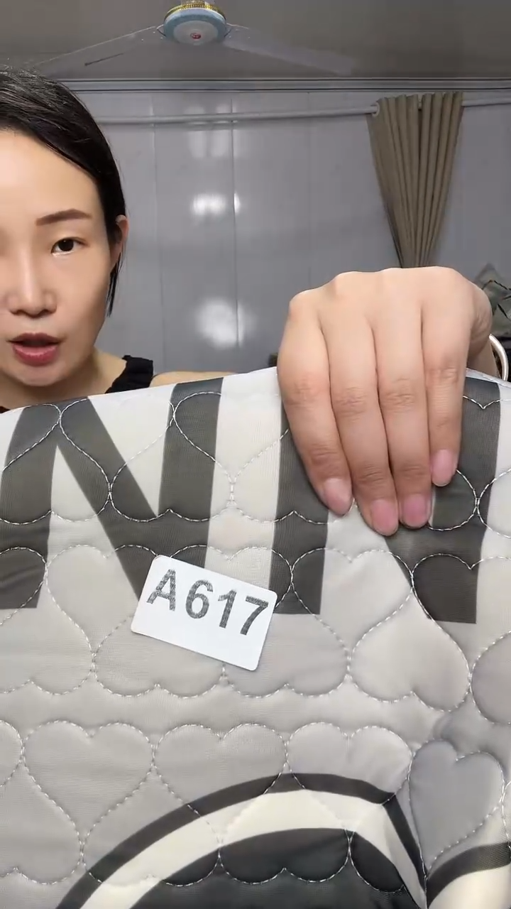 小**陈瑕疵床上用品一物一拍617