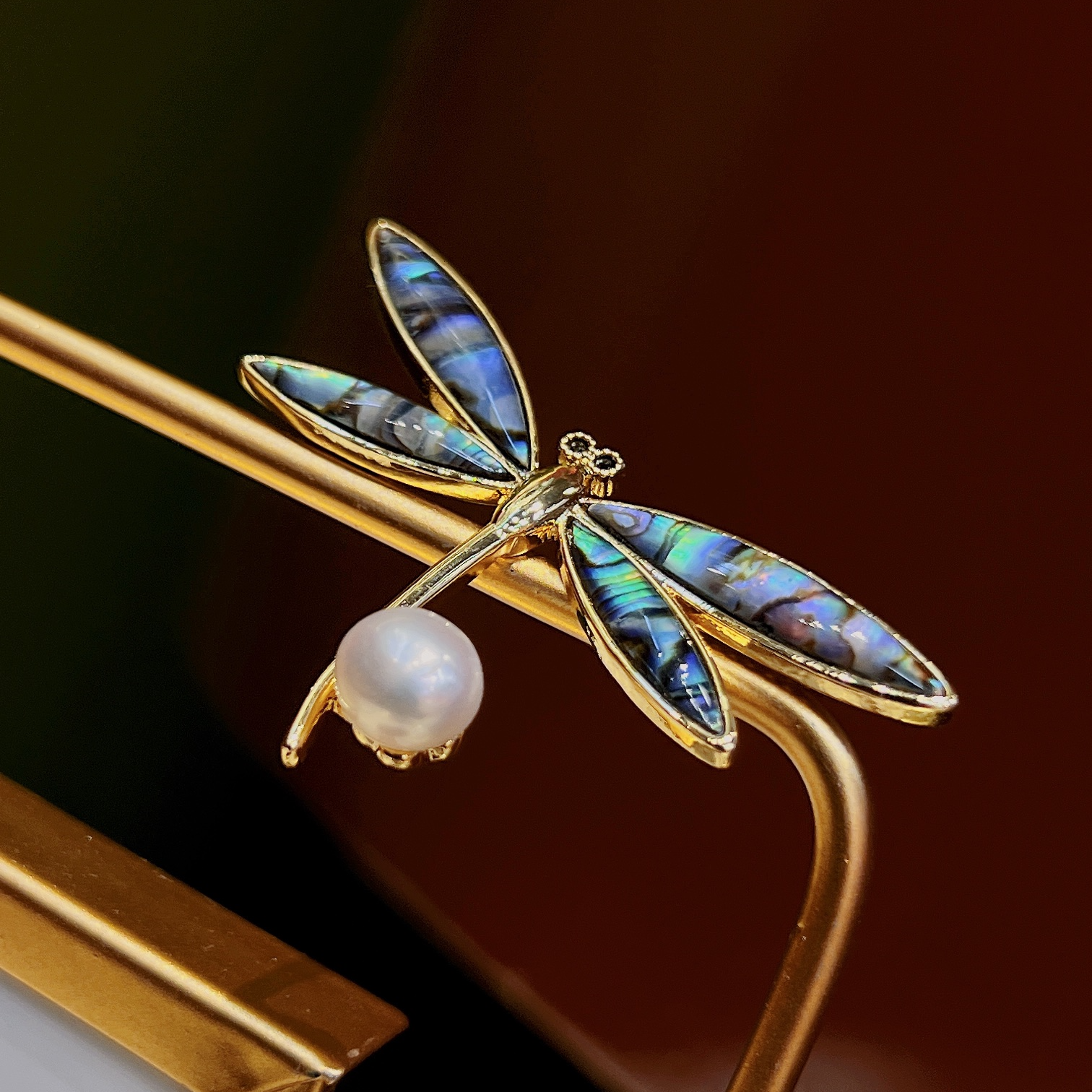 铜合金戒指 精致优雅蜻蜓胸针蓝色高档鲍鱼贝蜻蜓珍珠胸针