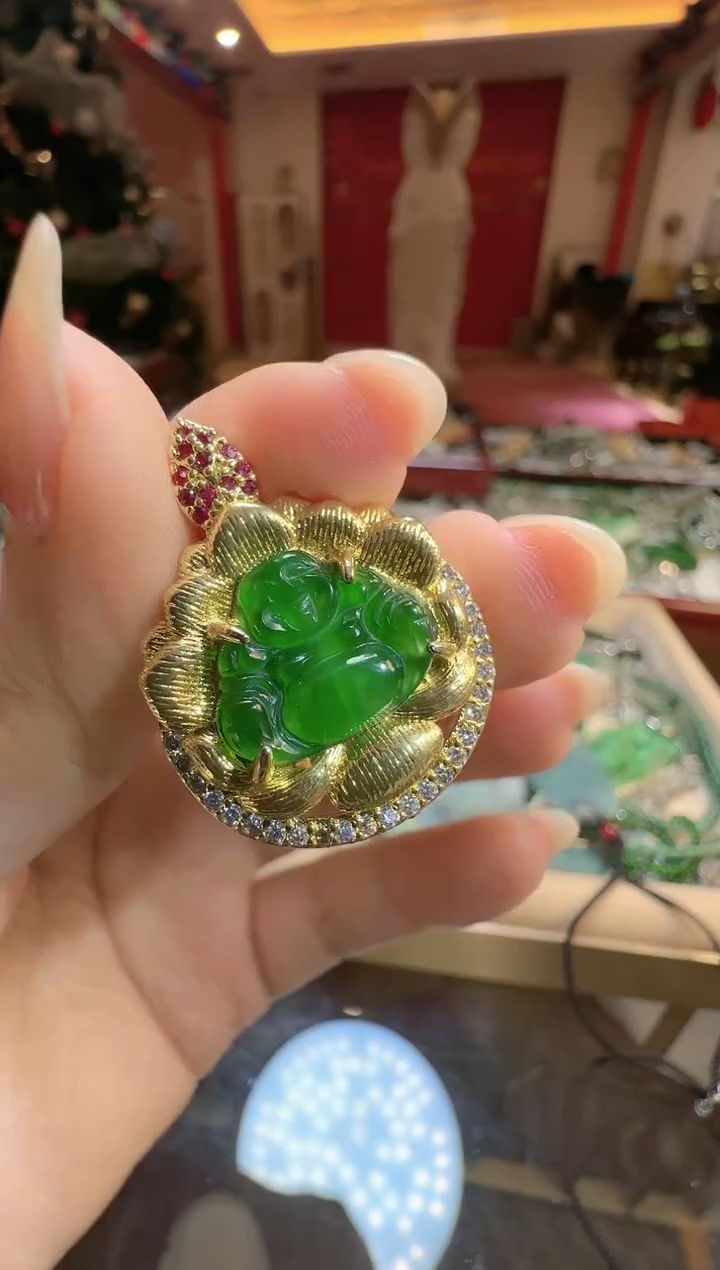 【闪购商品】翡翠吊坠(不含链)未镶嵌翡翠